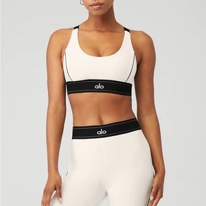 Brand New Women’s AirLift Suit Up Set - New Arrivals